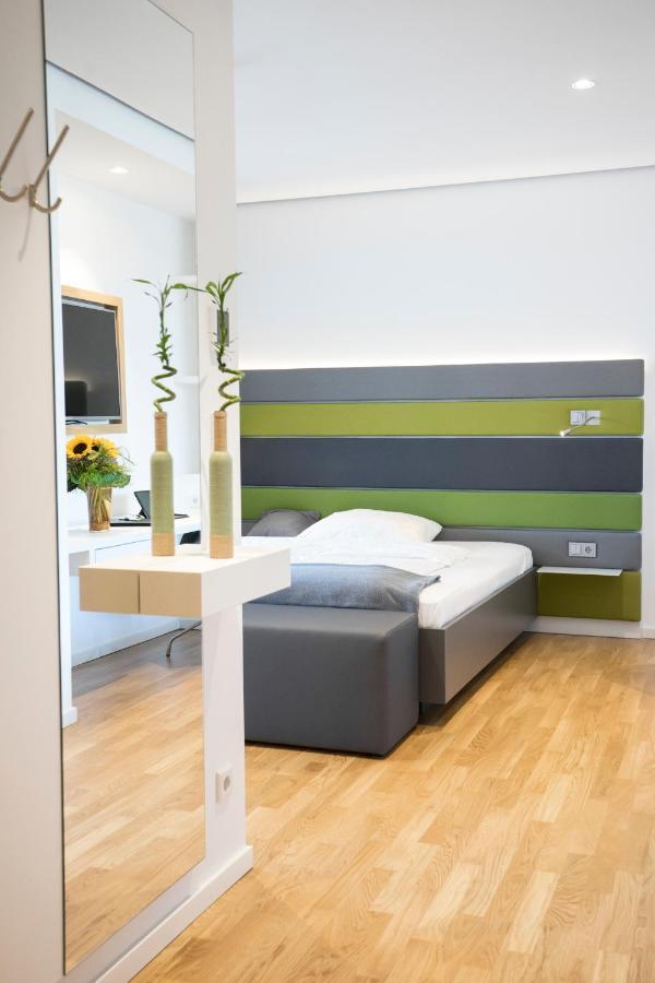Seven Hotel + Boardinghouse Herzogenaurach Dış mekan fotoğraf